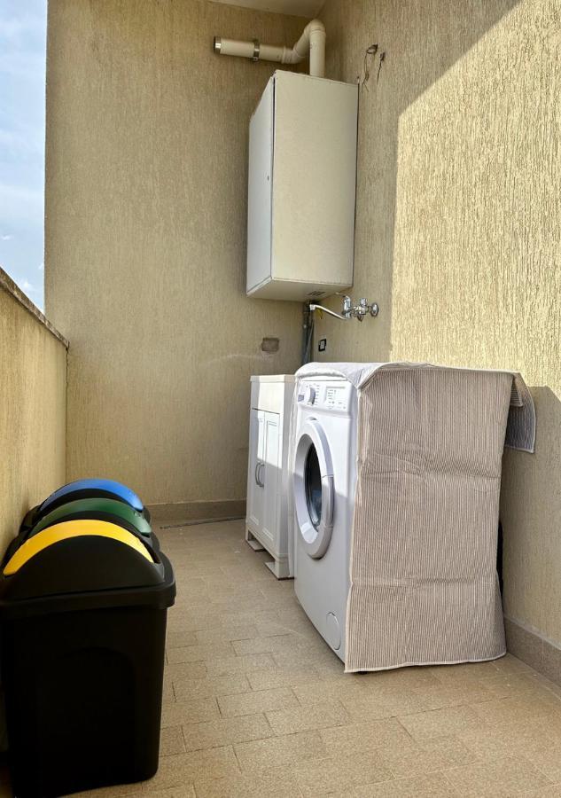 "Le Camere Di Beppe", Ampio E Luminoso Appartamento A Lecce Esterno foto